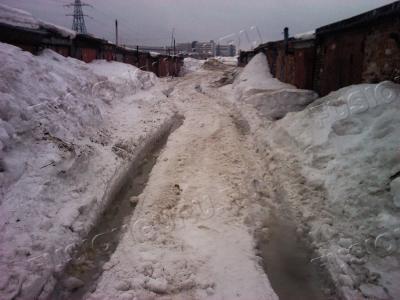 снег