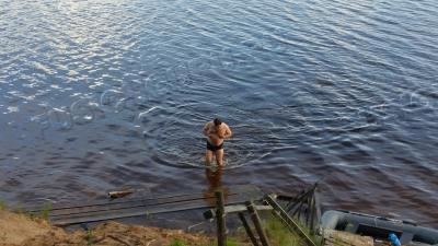 Наш герой )