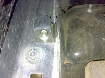 Держатель стойки капота