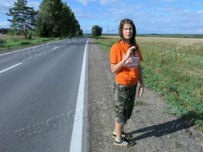 Света просит фотографировать на её фотик)